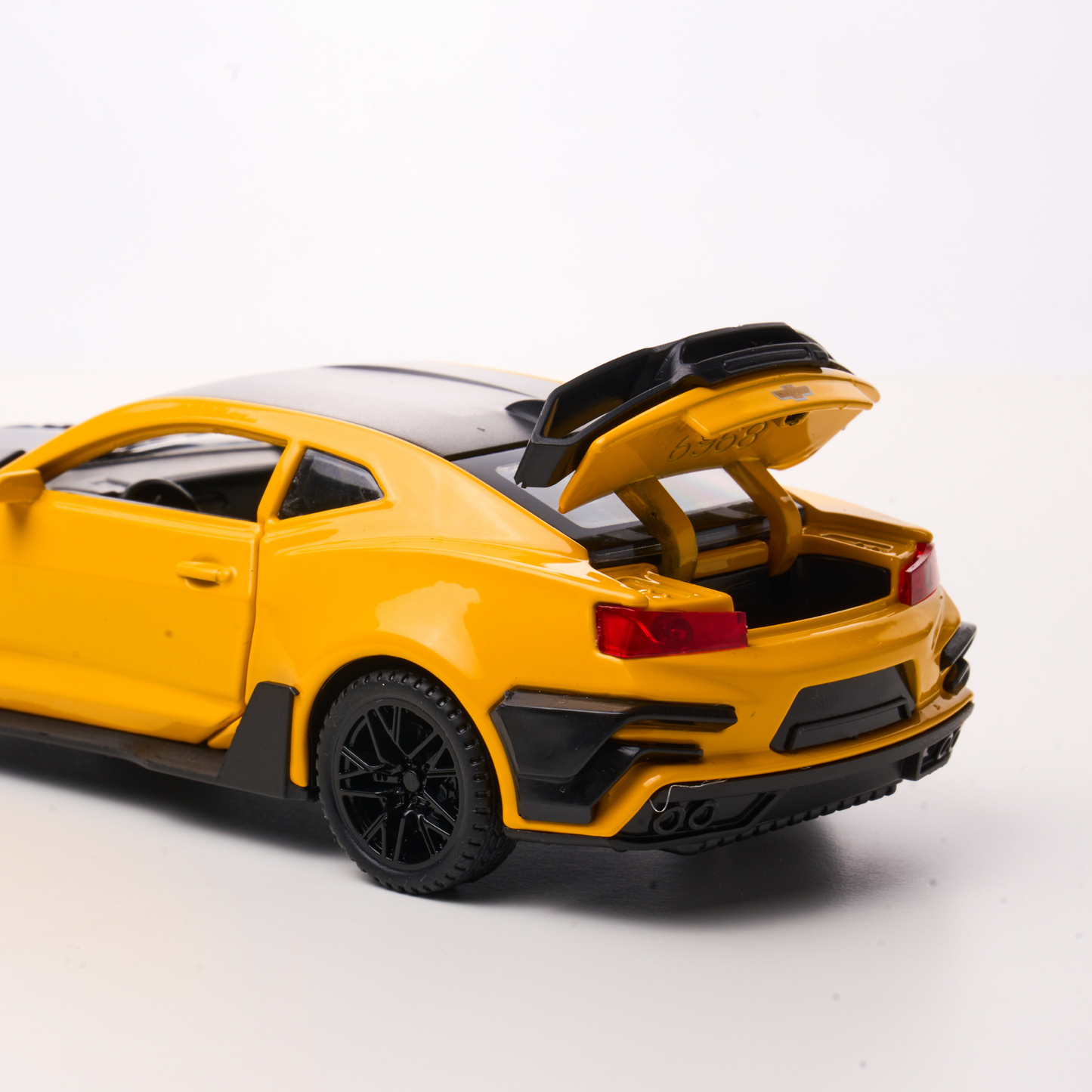 Chevrolet Camaro "Bumblebee"