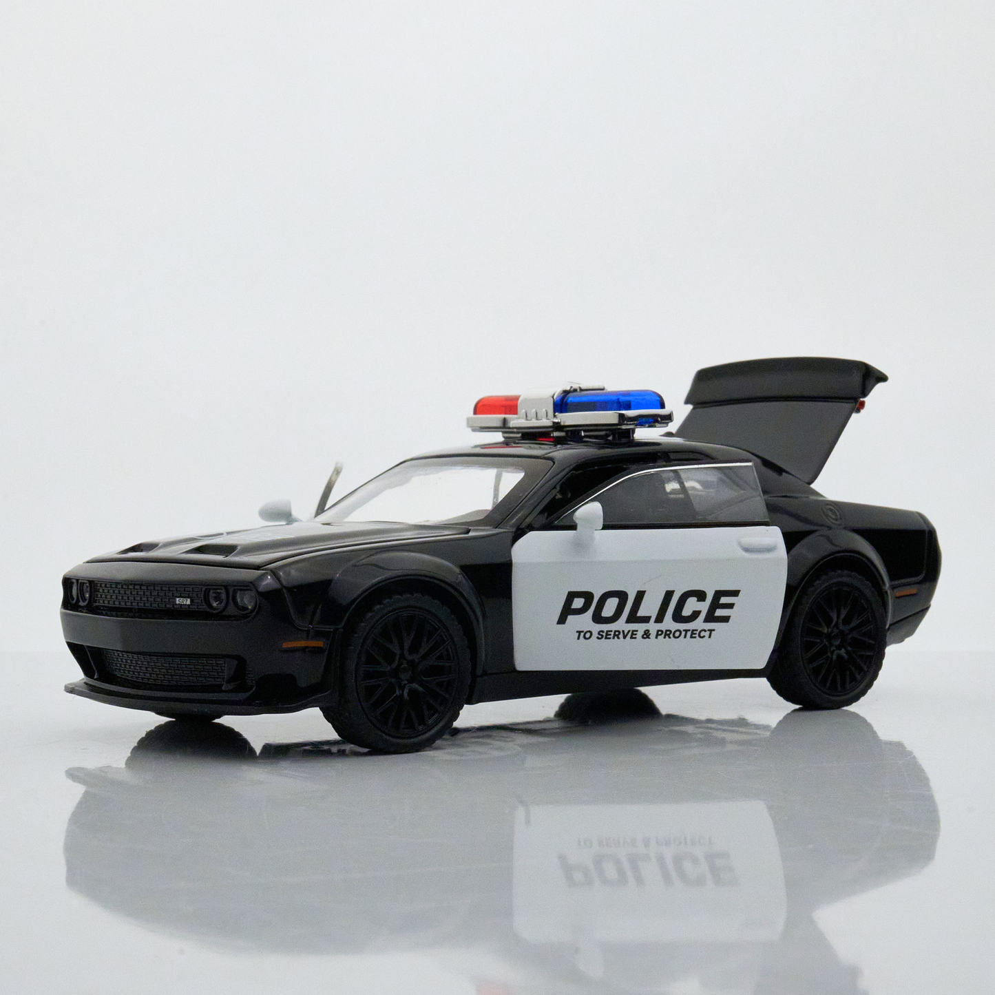 Dodge Challenger Police version